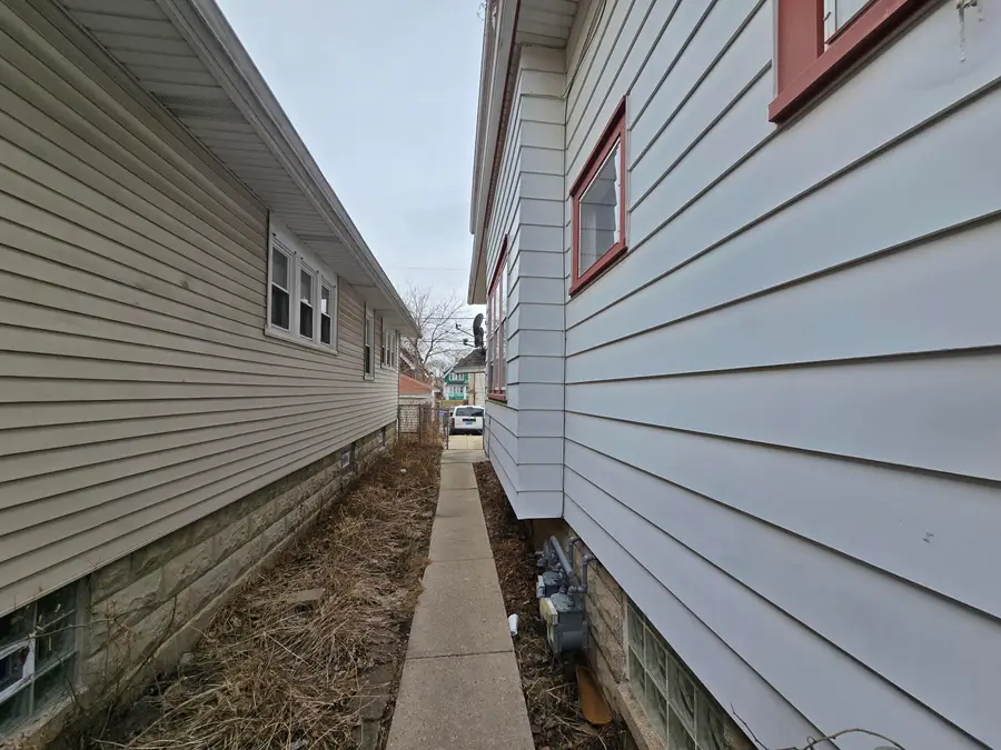 4109 N 23rd St, Milwaukee, WI 53209 - #2