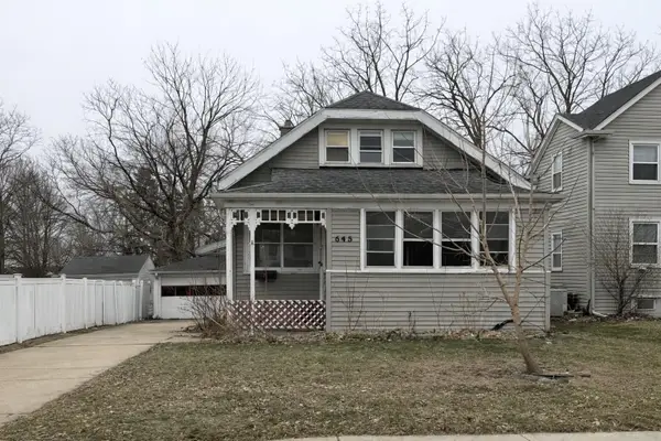 645 S Oak Park Ct, Milwaukee, WI 53214