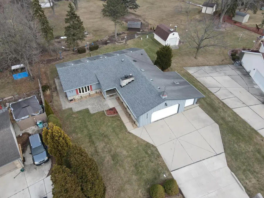 5240 Linden Cir, Caledonia, WI 53406 - #3