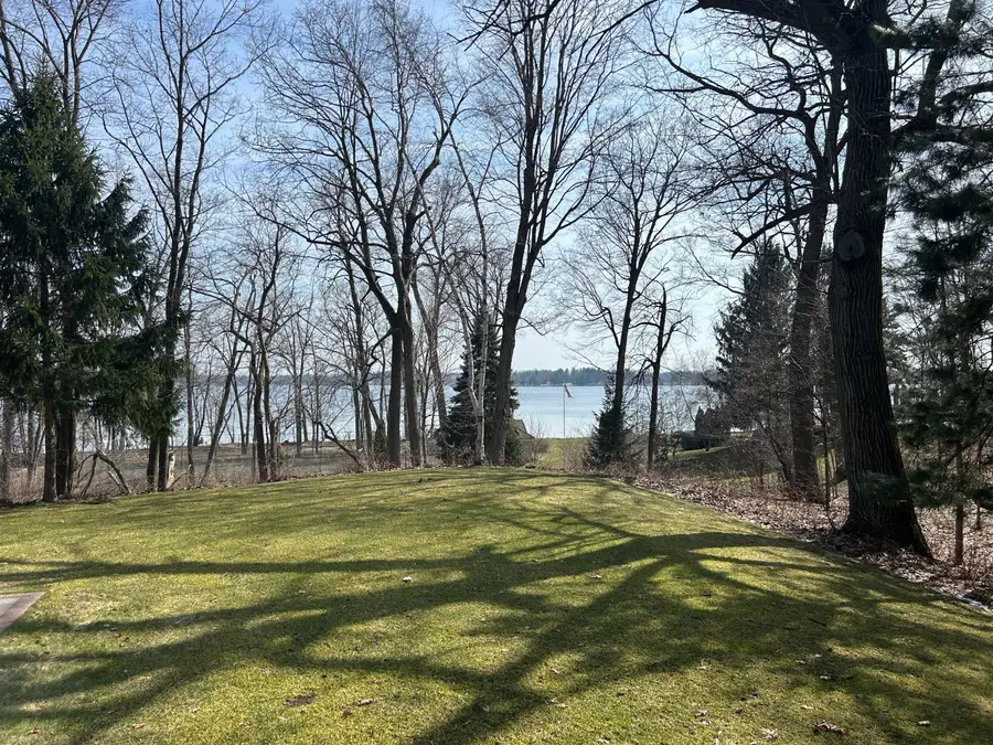 4640 Lake Club Cir, Oconomowoc Lake, WI 53066 - #3