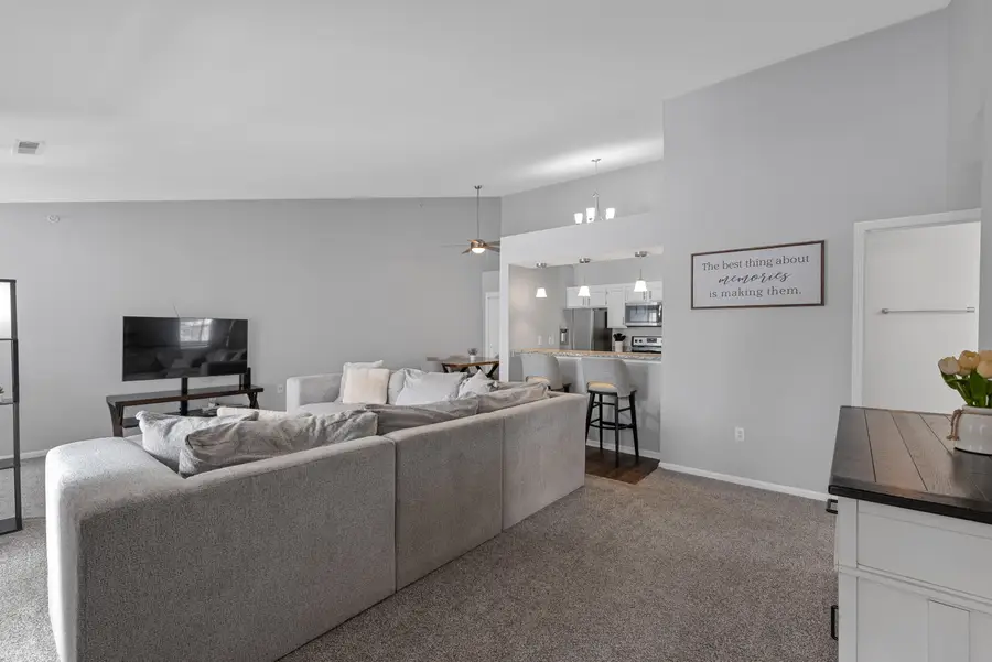 9374 W Loomis Rd, Franklin, WI 53132 - #3