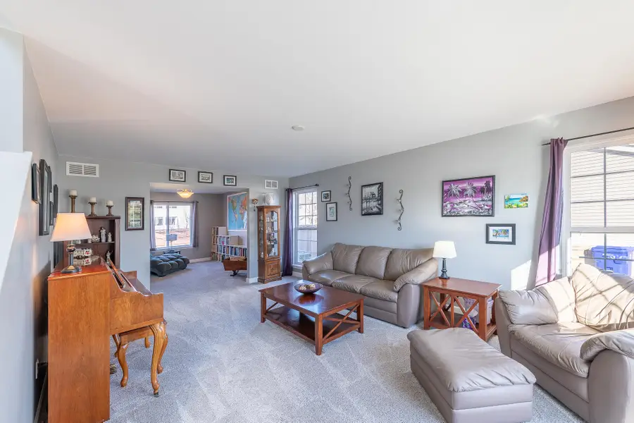 10908 65th St, Kenosha, WI 53142 - #3