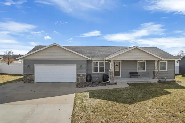 2021 Cedarwood Ave, Sparta, WI 54656