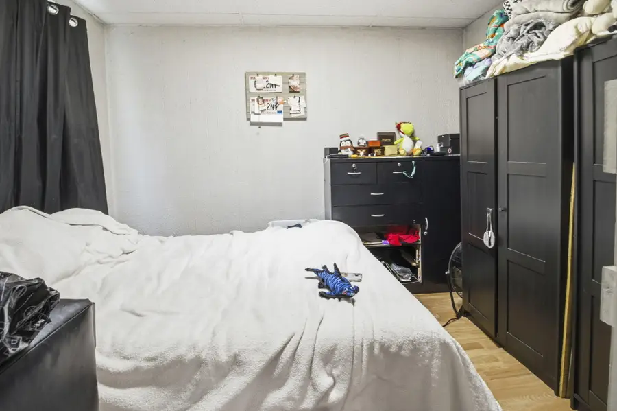 3630 E Barnard Ave, Cudahy, WI 53110 - #3