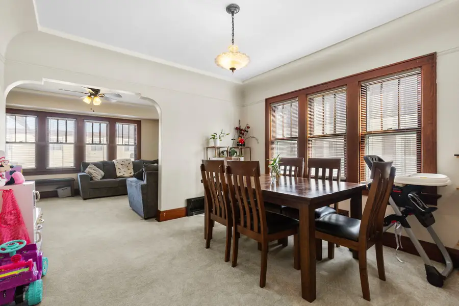 3709 W Miller Ln, Milwaukee, WI 53208 - #3