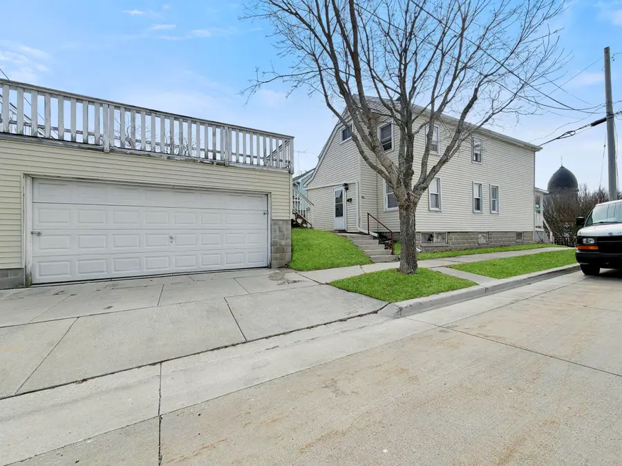 436 N Franklin St, Sheboygan, WI 53081 - #3