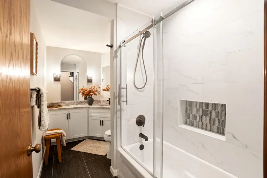 3850 Klondike Ct, Brookfield, WI 53045 - #3