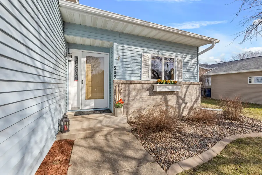 509 20th Ave S, Onalaska, WI 54650 - #2