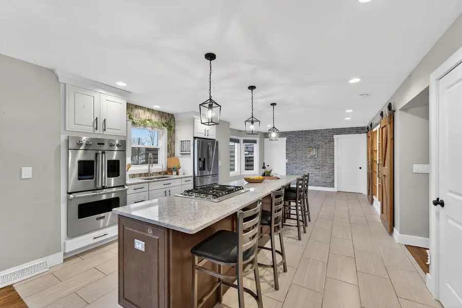 W5665 Lakeshore Dr, Sugar Creek, WI 53121 - #3