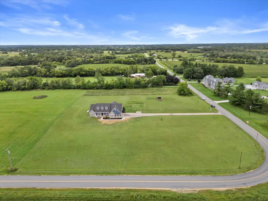 N1853 Clover Rd, Bloomfield, WI 53147 - #2