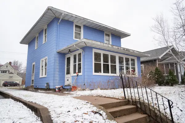 2014 State St, La Crosse, WI 54601