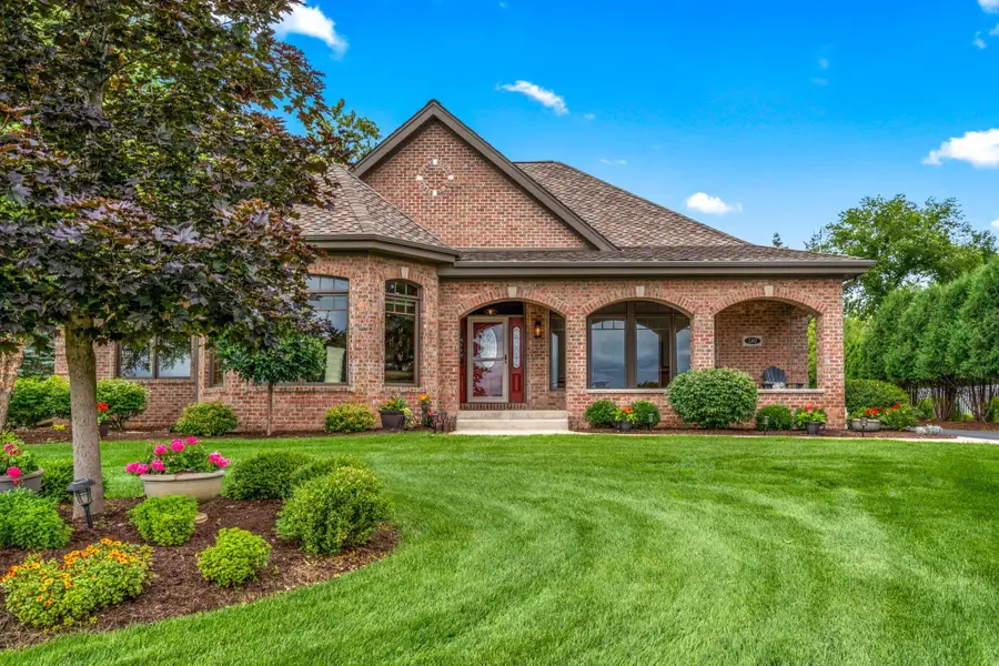 180 Monastery Hill Dr, Lac La Belle, WI 53066 - #2