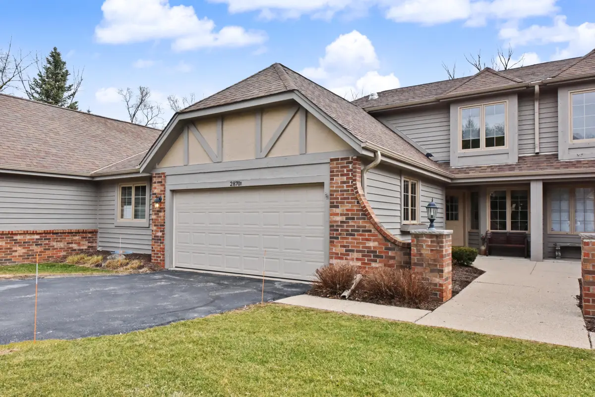 2870 Teal Ridge Ct, Brookfield, WI 53045 - #1