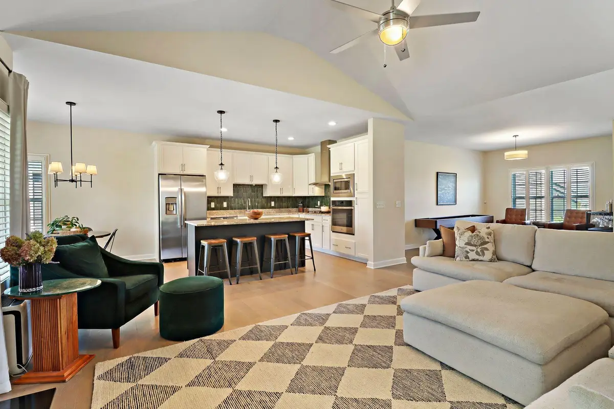 520 N Stone Ridge Dr, Lake Geneva, WI 53147 - #1