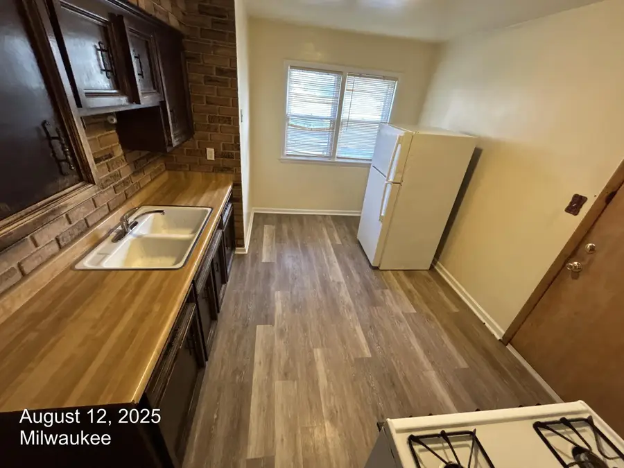 4718 N Sherman Blvd, Milwaukee, WI 53209 - #3