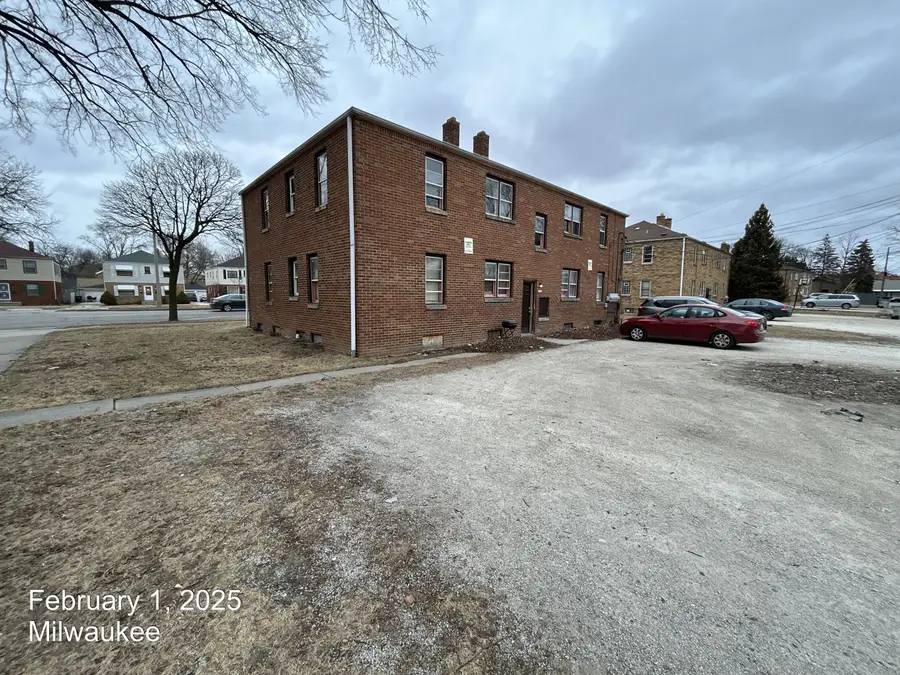4700 N Sherman Blvd, Milwaukee, WI 53209 - #2