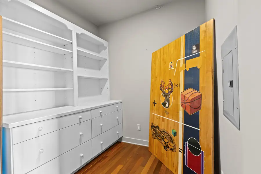 400 N Broadway, Milwaukee, WI 53202 - #3