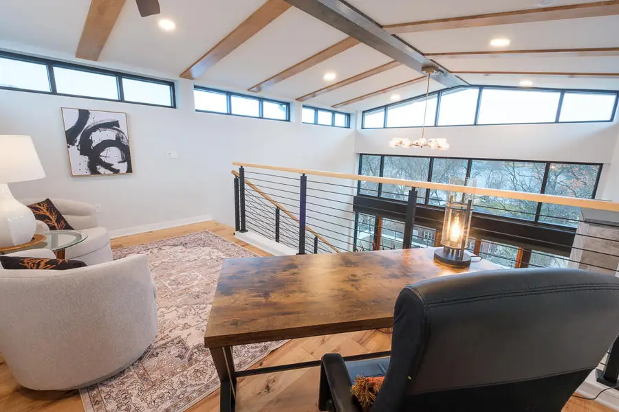 215 E Pleasant St, Oconomowoc, WI 53066 - #2