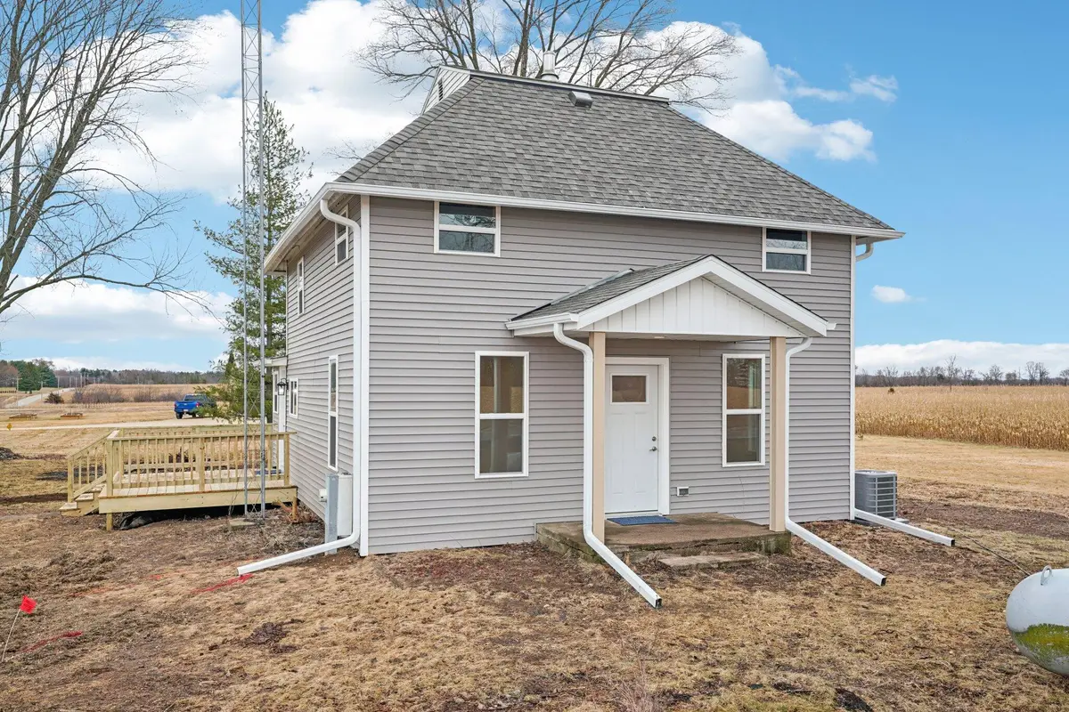 N5288 County Road D, Farmington, WI 53137 - #1