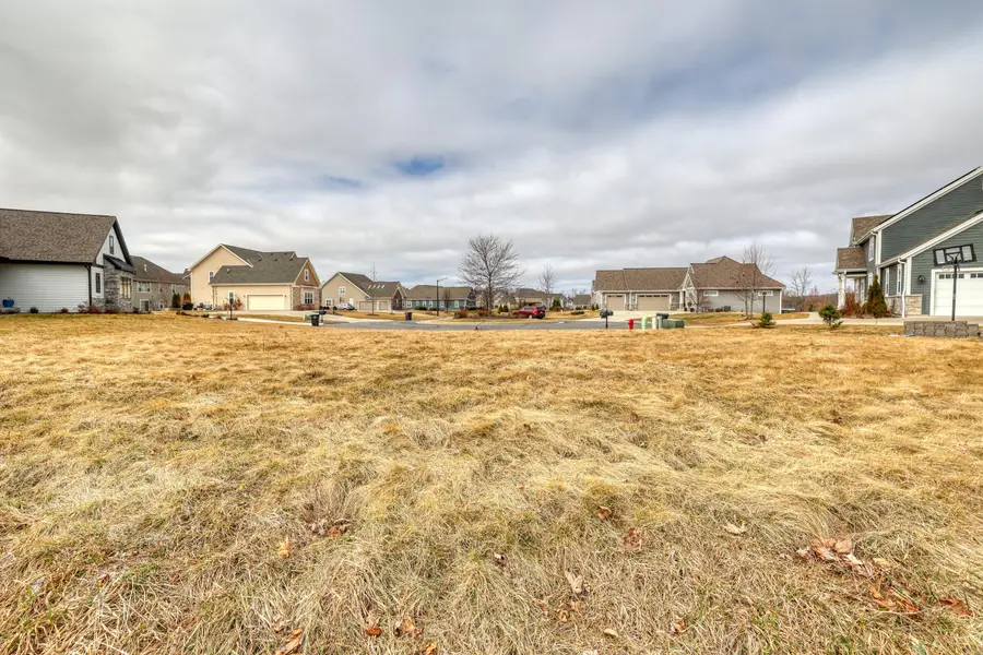 N57W19673 Holly Ct, Menomonee Falls, WI 53051 - #3