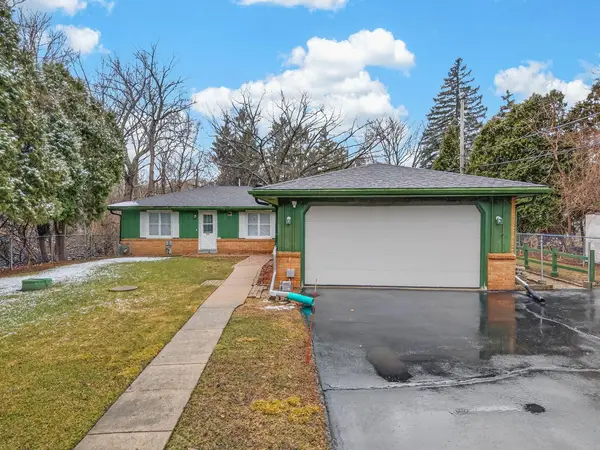 W231S2543 Racine Ave, Waukesha, WI 53186