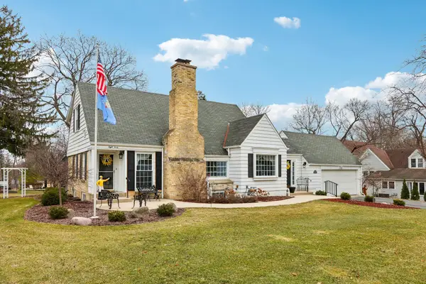 840 Kurtis Dr, Elm Grove, WI 53122