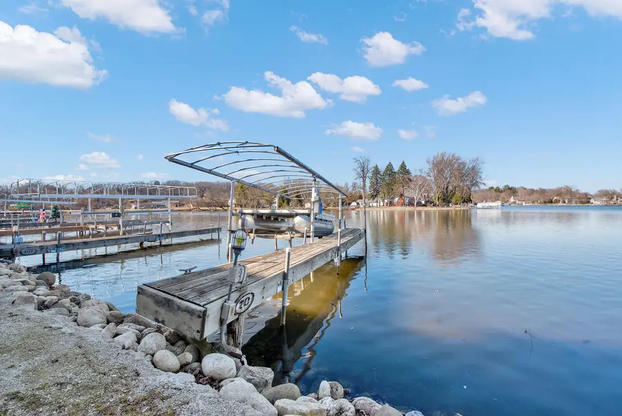 300 Foxwood Dr, Waterford, WI 53185 - #2