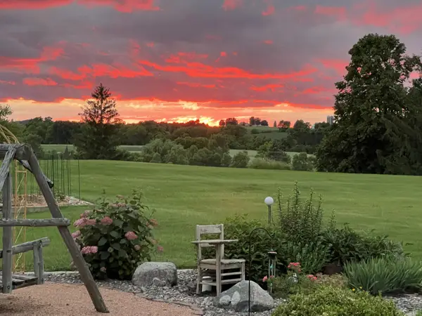 N1755 Sunset Ln, Auburn, WI 53010