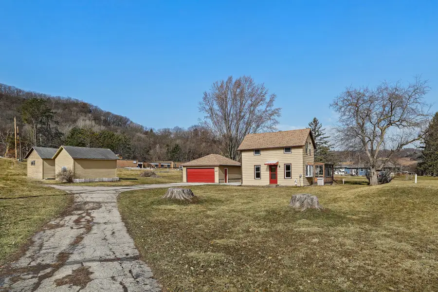 1240 Browns Ln, Dakota, MN 55925 - #2