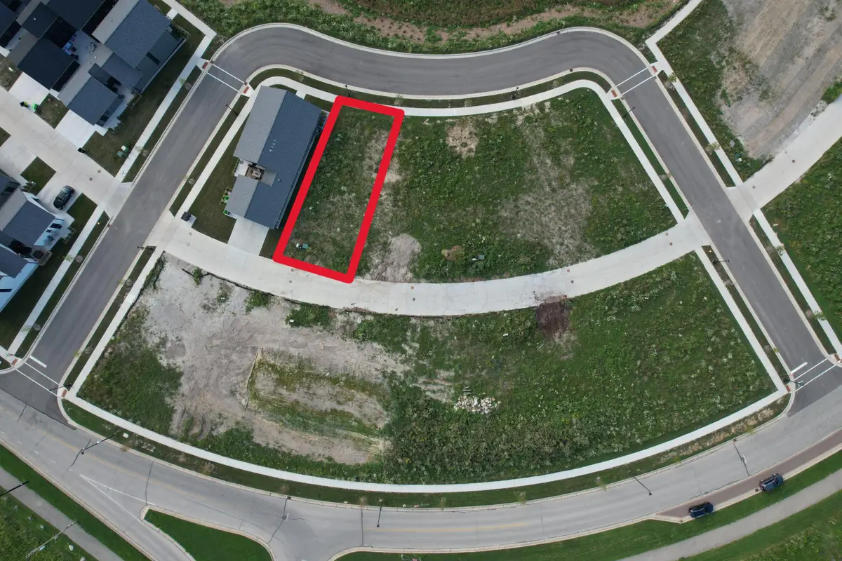 9453 S Cypress Pl, Oak Creek, WI 53154 - #1