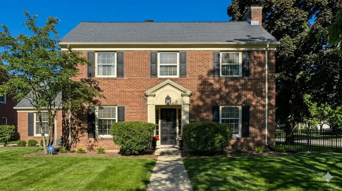 4400 N Wildwood Ave, Shorewood, WI 53211 - #1