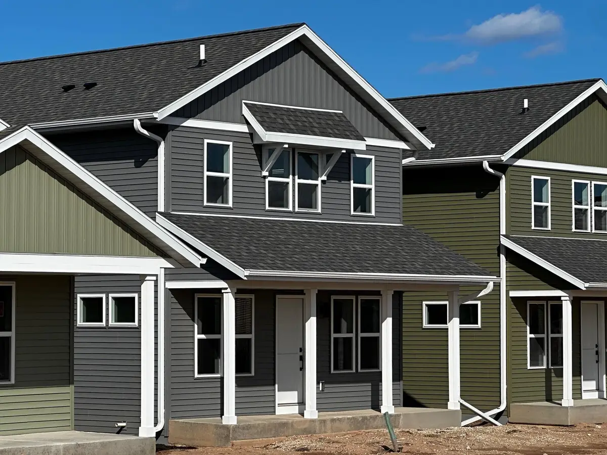 1063 Fairway Ct, Sheboygan Falls, WI 53085 - #1