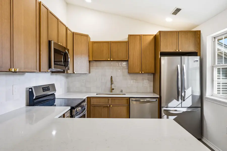 18520 Emerald Cir, Brookfield, WI 53045 - #3