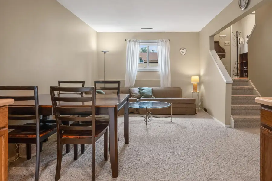 637 Meadow Ln, Burlington, WI 53105 - #3