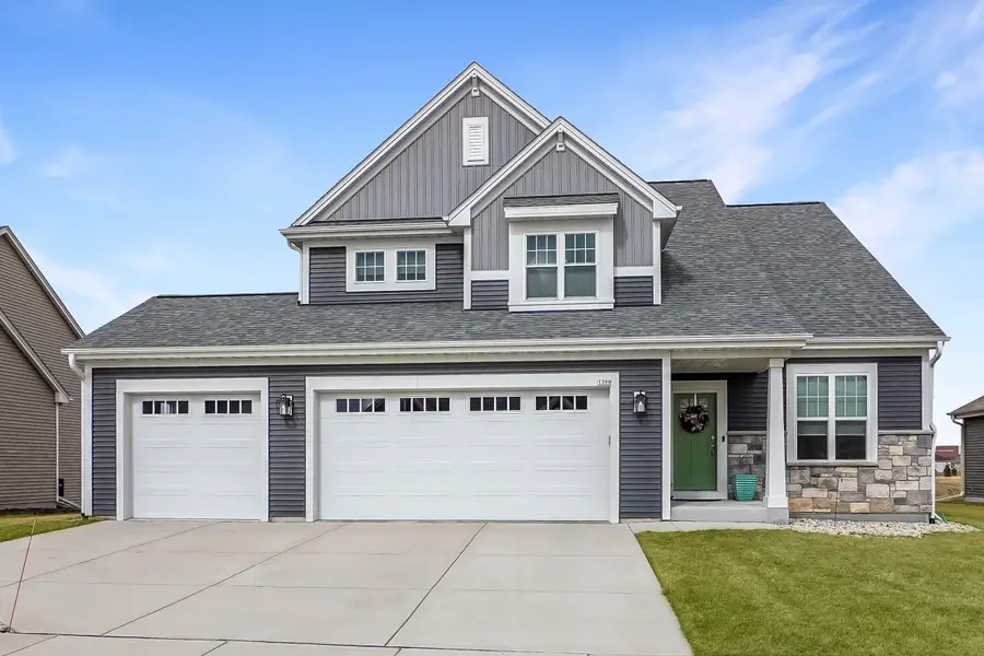 1390 Foxwood Pass, Oconomowoc, WI 53066 - #2