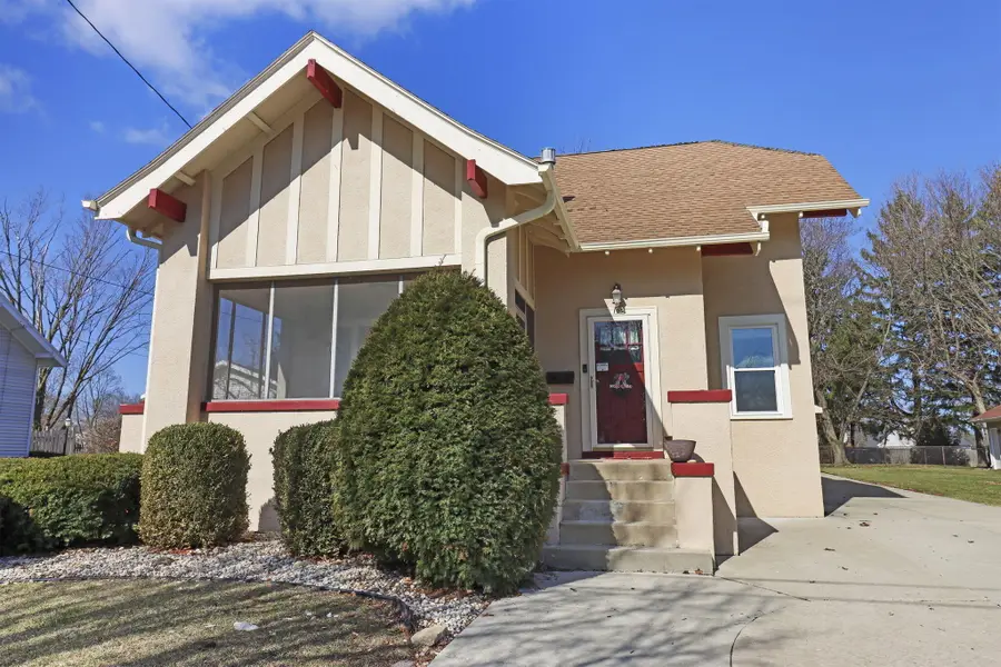 125 Kendall St, Burlington, WI 53105 - #2