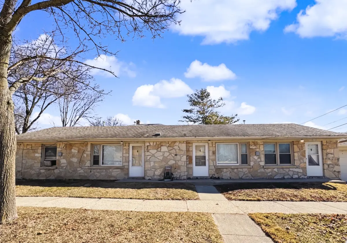 2276 N 94th St, Wauwatosa, WI 53226 - #1