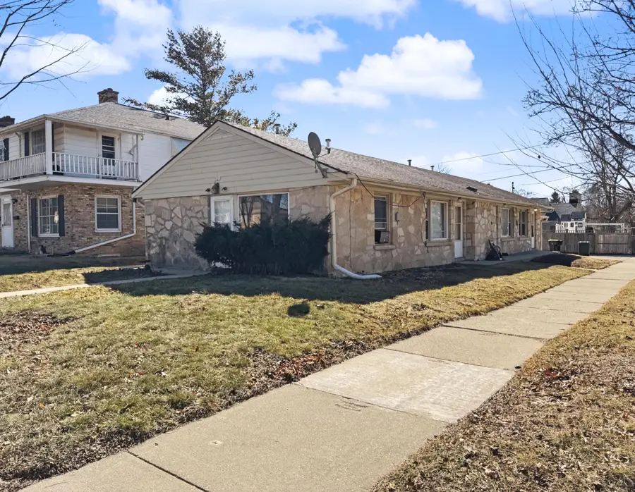 2276 N 94th St, Wauwatosa, WI 53226 - #3