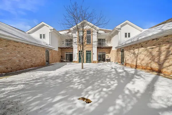 4221 Taylor Hbr E, Mount Pleasant, WI 53403