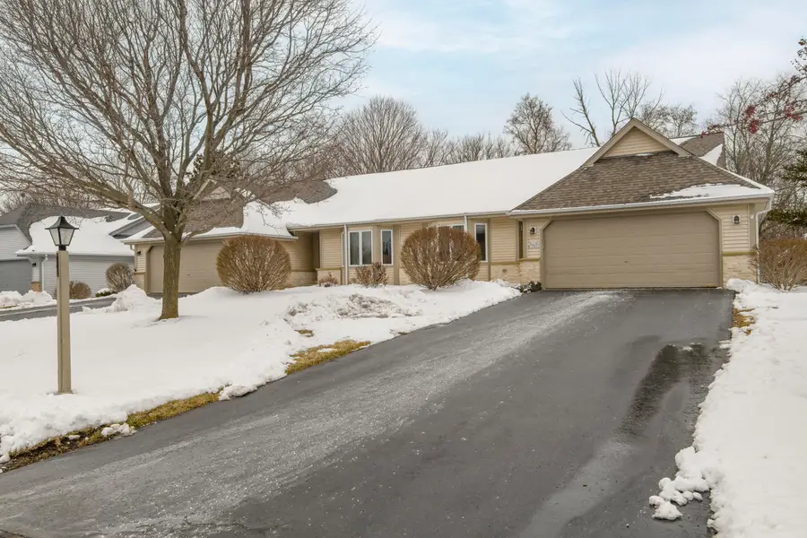 N114W15890 Hilbert Ln, Germantown, WI 53022 - #2