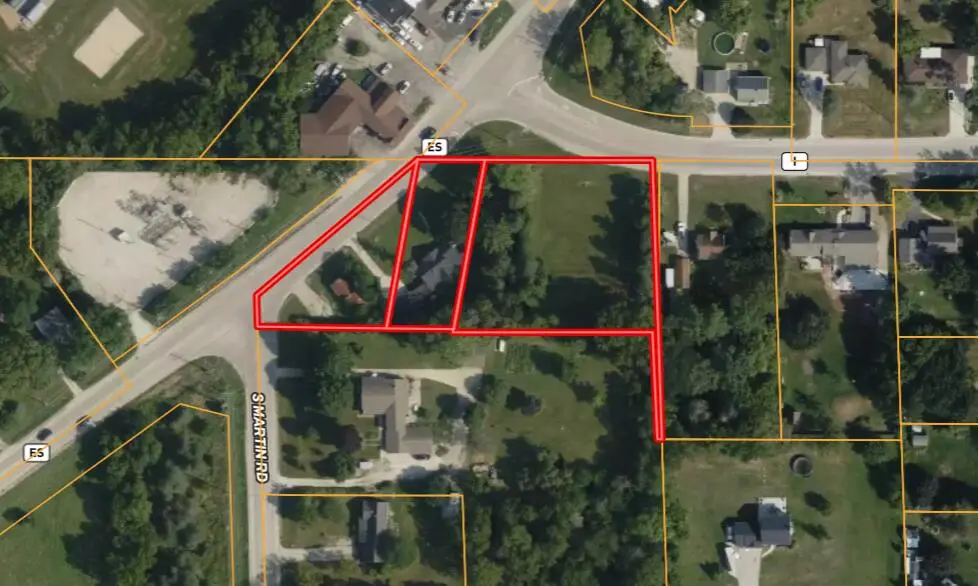 18585 W National Ave, New Berlin, WI 53146 - #1