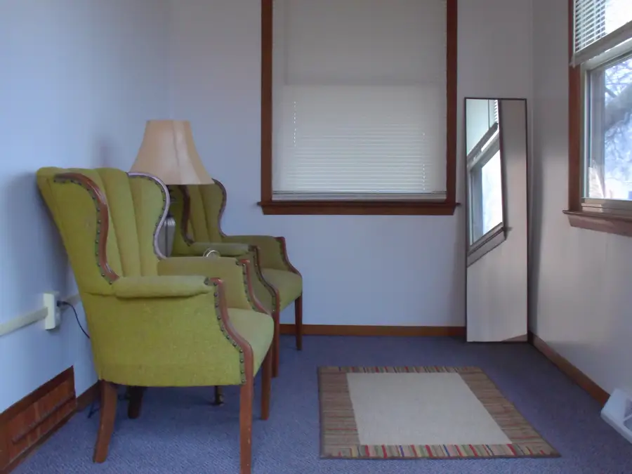 6535 Powell Pl, Wauwatosa, WI 53213 - #2