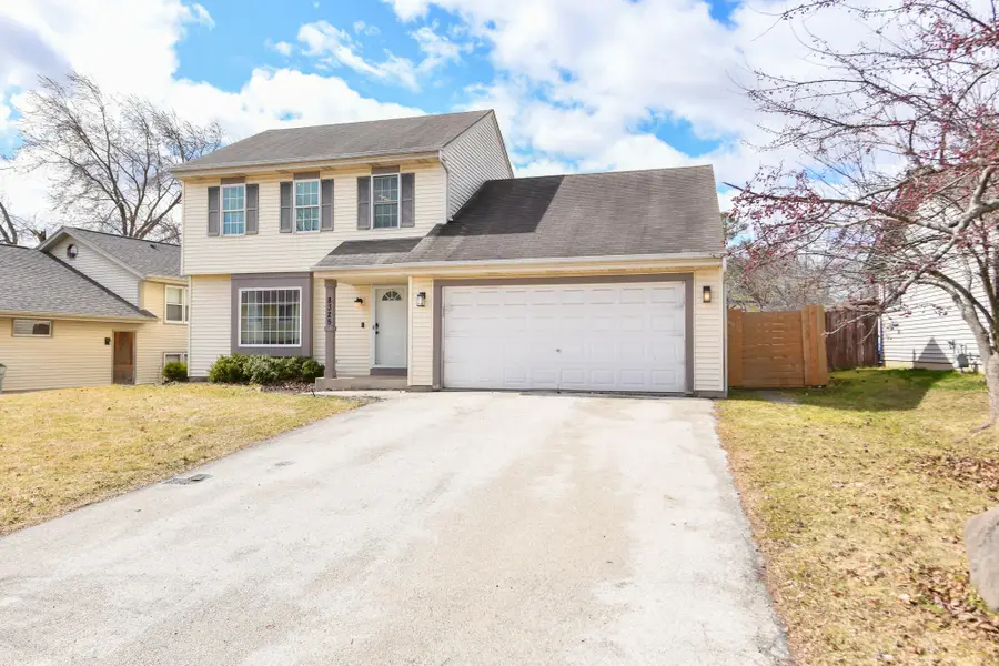 8325 N 93rd St, Milwaukee, WI 53224 - #2