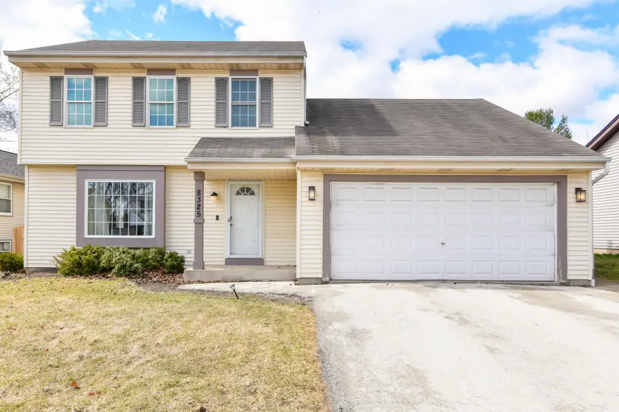 8325 N 93rd St, Milwaukee, WI 53224 - #3