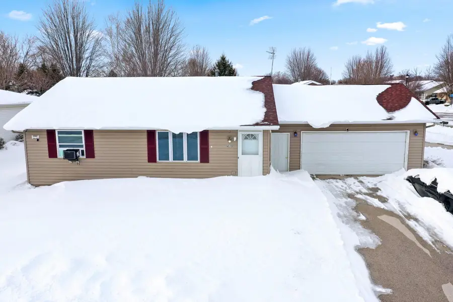 4510 Menasha Ave, Manitowoc, WI 54220 - #3