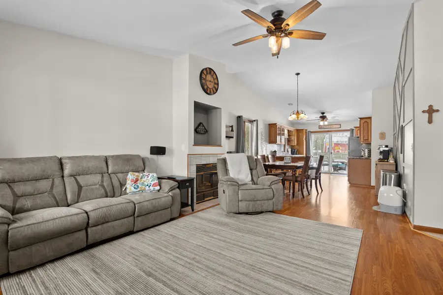 1155 W Madison Ave, Cleveland, WI 53015 - #3