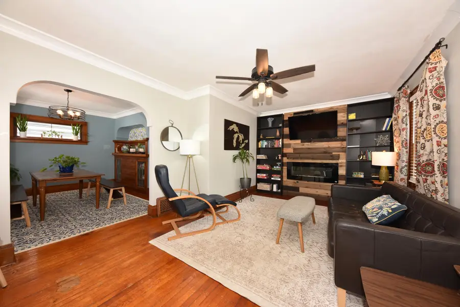 3047 N 72nd St, Milwaukee, WI 53210 - #3