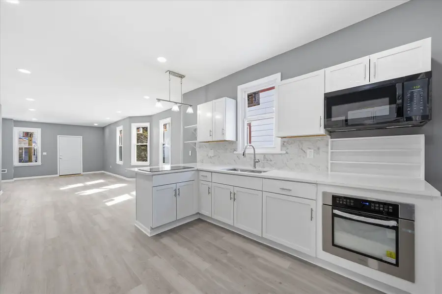 3341 N Richards St, Milwaukee, WI 53212 - #2