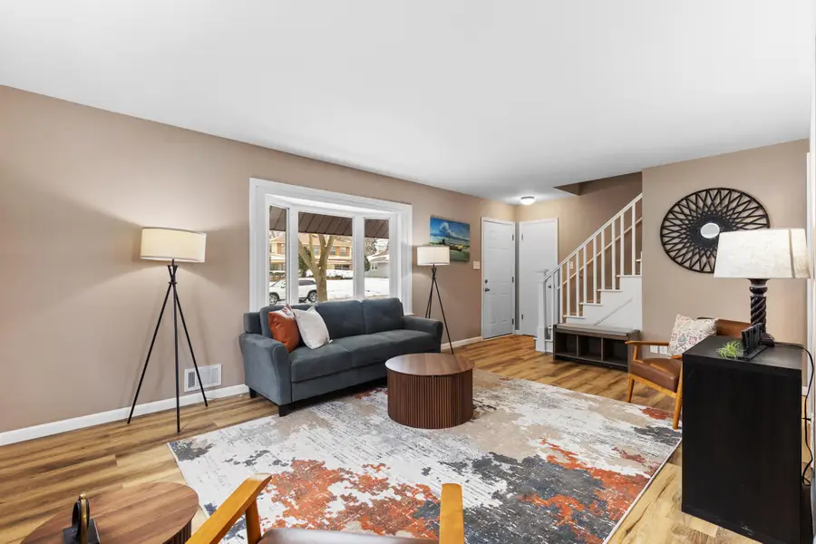 3900 W Kiley Ave, Milwaukee, WI 53209 - #3