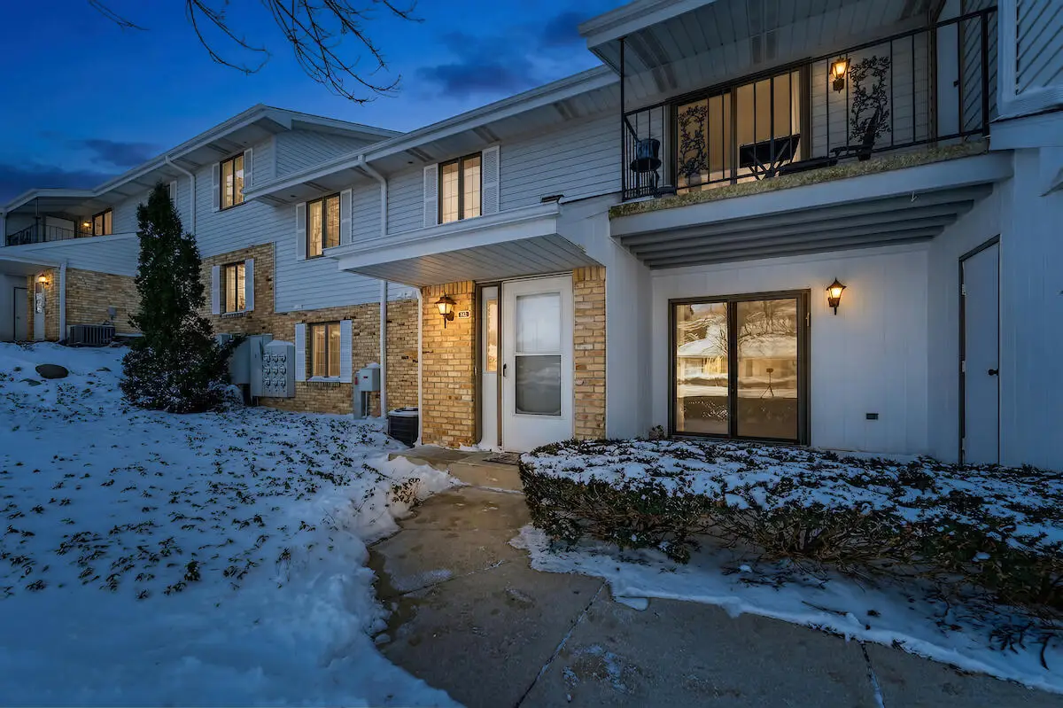 1451 Pheasant Run Dr, Mount Pleasant, WI 53406 - #1